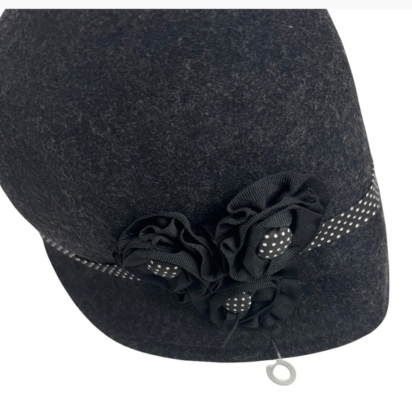 Scala Accessories - Scala Dorfman Pacific Wool Cloche Hat Grey Polka Dot Ribbon Flower